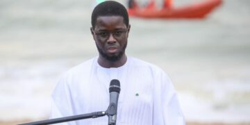 28 morts après le chavirement d’une pirogue à Mbour : Le Président Diomaye Faye sur les lieux du drame