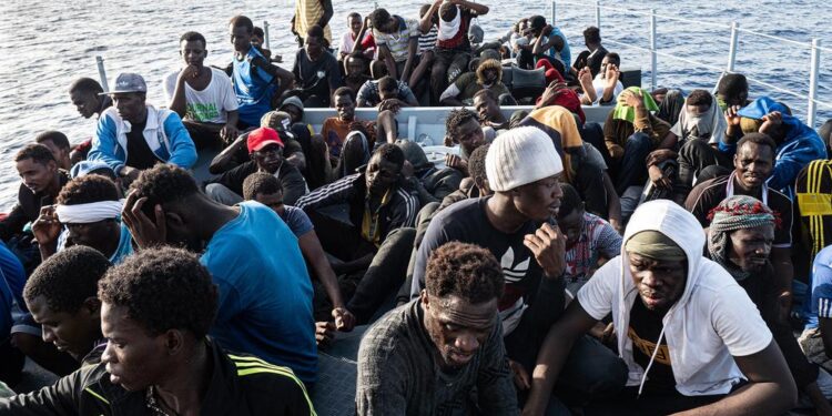 Migration irrégulière : Le président Diomaye Faye demande des sanctions contre les véritables trafiquants d’êtres humains et marchands d’illusions  1 Migration irrégulière : Le président Diomaye Faye demande des sanctions contre les véritables trafiquants d’êtres humains et marchands d’illusions