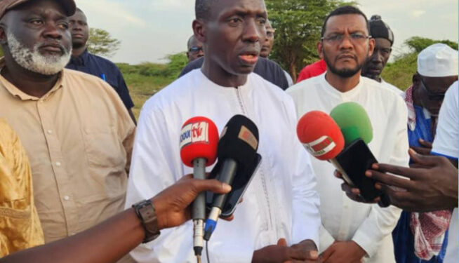 Interdiction de sortie du pays : Maguette Sene, maire de Malicounda dénonce "une décision illégale" 1 Interdiction de sortie du pays : Maguette Sene, maire de Malicounda dénonce « une décision illégale »