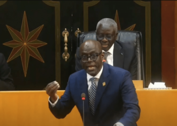 Plénière à l’Assemblée : TAS va voter mais dit ses quatre vérités à Sonko et Diomaye 2 Plénière à l’Assemblée : TAS va voter mais dit ses quatre vérités à Sonko et Diomaye