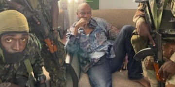 Présence d’Alpha Condé en Afrique : Le Gouvernement guinéen prévient d’éventuels pays d’accueil de l&rsquo;ancien Président