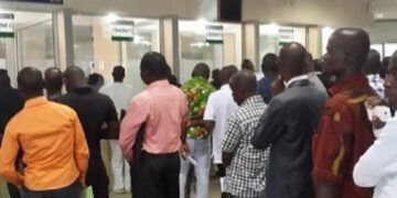 Vers une baisse des salaires et pensions (Pit)