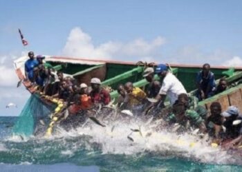 URGENT Chavirement d’une pirogue de 260 passagers : 4 corps repêchés