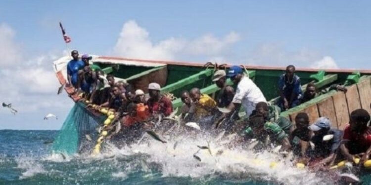RECTIFICATIF Seuls 28 corps ont été repêchés ce mardi et non 80 1 URGENT Chavirement d’une pirogue de 260 passagers : 4 corps repêchés