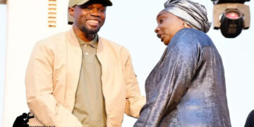 Bannière Pastef aux Législatives : La position de Mimi Touré