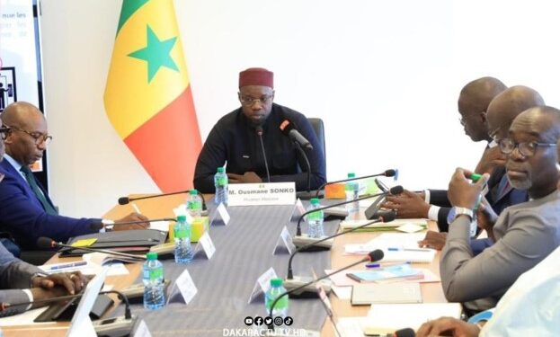 Sonko intransigeant sur l'interdiction du port du voile : "Qu’aucun élève ne soit exclu, y compris dans les écoles des étrangers" 1 Sonko intransigeant sur l’interdiction du port du voile : « Qu’aucun élève ne soit exclu, y compris dans les écoles des étrangers »