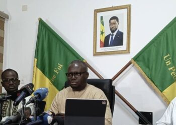 Le Dg de Dakar Dem Dikk fonce sur ses prédécesseurs