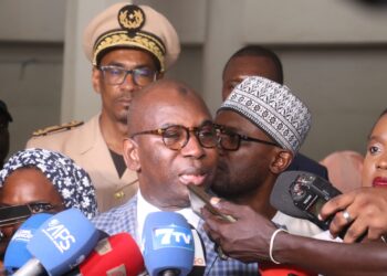 Polémique sur le port du voile : « entre acteur du système éducatif, on partagera l’arrêté » (Moustapha Guirassy) 6 Polémique sur le port du voile : « entre acteur du système éducatif, on partagera l’arrêté » (Moustapha Guirassy)