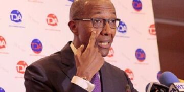 Abdoul Mbaye montre la voie aux politiques