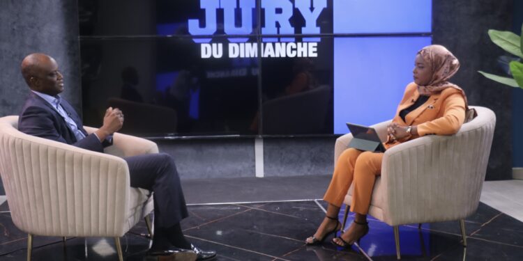 Abdourahmane Sarr répond à Macky Sall : «Emprunter pour financer le développement est une erreur» 1 Abdourahmane Sarr répond à Macky Sall : «Emprunter pour financer le développement est une erreur»