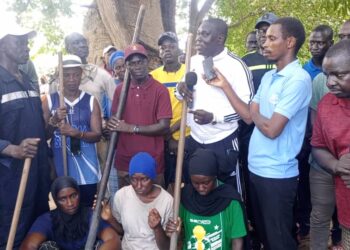 OUVERTURE DES CLASSES : Le maire Sékouna Diatta appuie les élèves de sa commune  3 OUVERTURE DES CLASSES : Le maire Sékouna Diatta appuie les élèves de sa commune