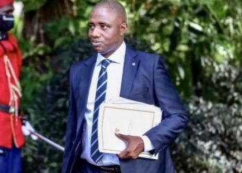 De Paris où il a rencontré Macky Sall, Yoro Dia, dément Jeune Afrique