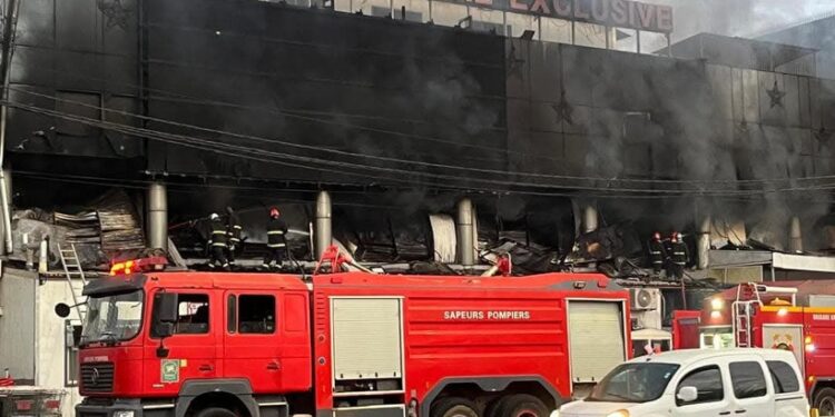 Incendie à l'Hypermarché Exclusive de Yoff : Considérables Dégâts Matériels 1 Incendie à l’Hypermarché Exclusive de Yoff : Considérables Dégâts Matériels