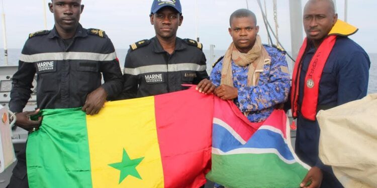 Patrouille conjointe entre la marine gambienne et la marine sénégalaise dans la ZEE gambienne