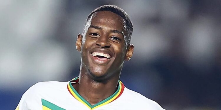 FC Metz : Idrissa Gueye s'engage jusqu'en 2029 1 FC Metz : Idrissa Gueye s’engage jusqu’en 2029