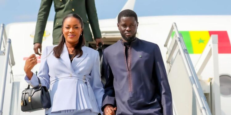 Démenti formel de la Présidence : Aucune hospitalisation ou accouchement de la Première  Dame