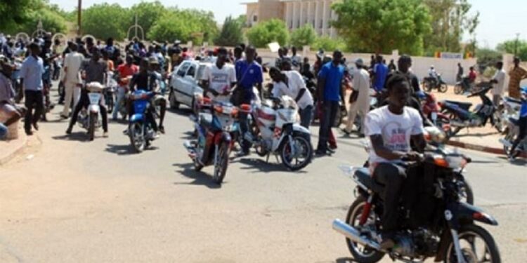 Kaffrine : Les conducteurs de motos taxis dénoncent le délai de régularisation trop court 1 Kaffrine : Les conducteurs de motos taxis dénoncent le délai de régularisation trop court