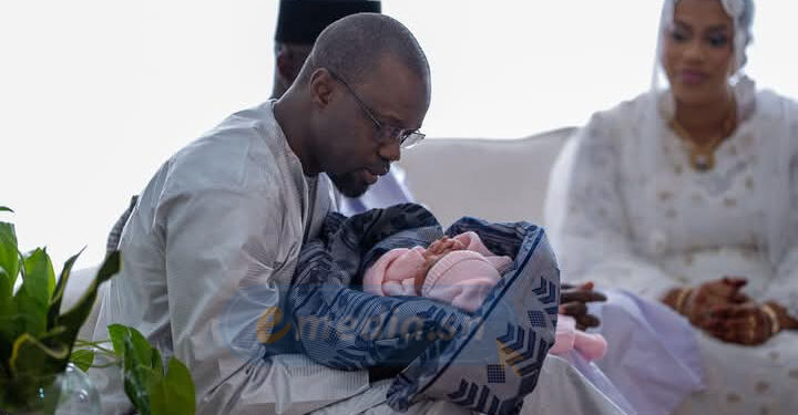 Ousmane Sonko réagit après le geste symbolique du Président Bassirou Diomaye Faye 1 Ousmane Sonko réagit après le geste symbolique du Président Bassirou Diomaye Faye