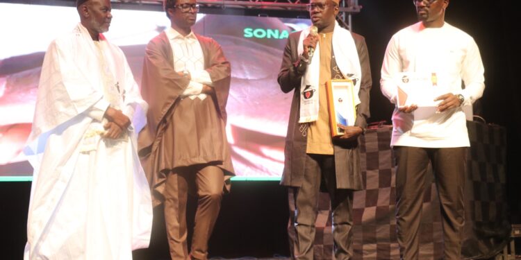 L'équipe de La Marmite du Cœur a célébré, samedi, la Nuit du Cœur au Théâtre National Daniel Sorano. Découvrez l'album de la soirée. 1 IMG 20250223 WA0169