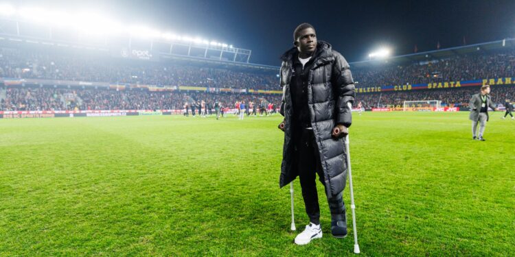 Coup dur pour les Lions : El hadj Malick Diouf blessé et forfait pour la saison 1 20250308 213121