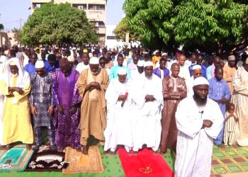 Prière de l'Aïd El-Fitr à Ziguinchor : L'imam Boubacar Barry appelle à l'unité et à la solidarité au sein de la communauté musulmane 1 IMG 20250330 WA0231