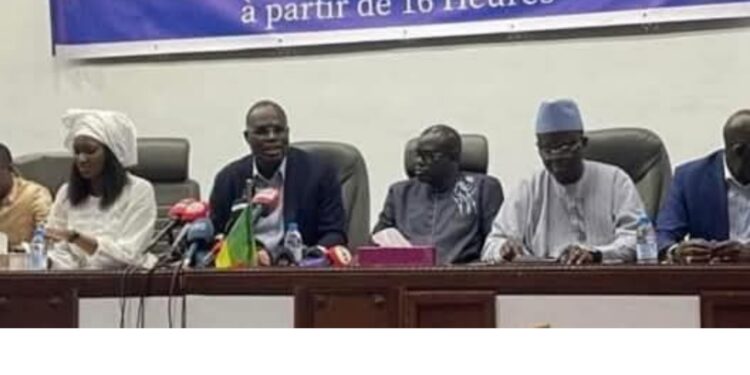 Khalifa Sall et compagnie alertent sur une "dérive autoritaire" du pouvoir 1 InCollage 20250313 205419903