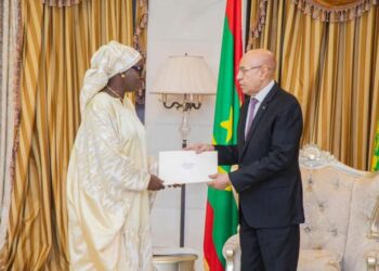 Crise migratoire en Mauritanie : Yassine Fall porte un message de Bassirou Diomaye Faye à Ghazouani 1 InCollage 20250317 175021385