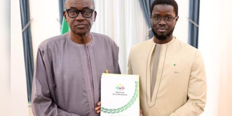 Le Président Bassirou Diomaye Faye reçoit le Rapport annuel du Médiateur de la République 1 InCollage 20250320 195919283