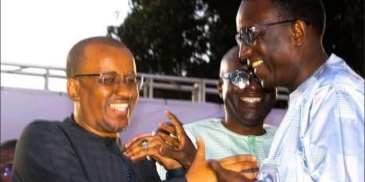 Oumar Osys Sow répond à Amadou Ba : "Nous ne resterons pas spectateurs face à ce régime incompétent" 1 InCollage 20250330 205641655