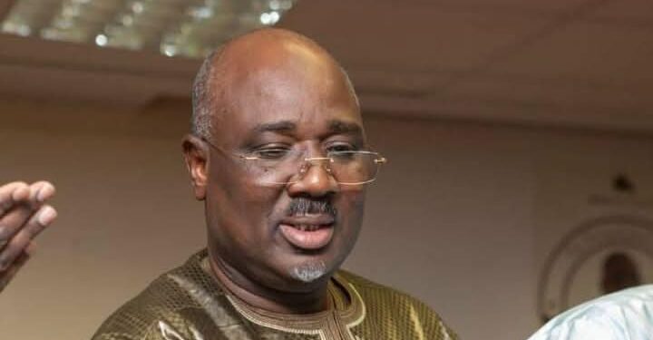 Demba Ngom, frère de Farba, exhibe des preuves sur les 100 millions saisis et évoque une carrière commerciale sous-régionale depuis 1990 1 FB IMG 1745658913067