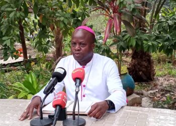 Ziguinchor – Pâques 2025 : Monseigneur Jean Baptiste Valter Manga appelle à l’espérance, à la fraternité et au vivre-ensemble 2 IMG 20250419 WA0028