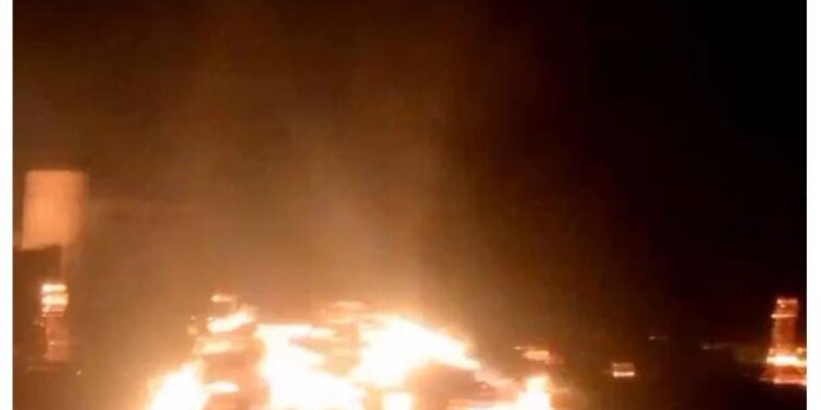 Incendie dévastateur à Thienène : 27 concessions réduites en cendres, des champs et des vivres calcinés 1 IMG 20250422 WA0127