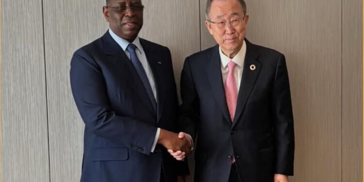Macky Sall rencontre Ban Ki-moon à Séoul autour des enjeux climatiques 1 InCollage 20250411 092834130