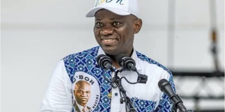 Gabon : Brice Clotaire Oligui Nguema élu président dès le premier tour avec 90,35 % des voix 1 InCollage 20250413 195135028