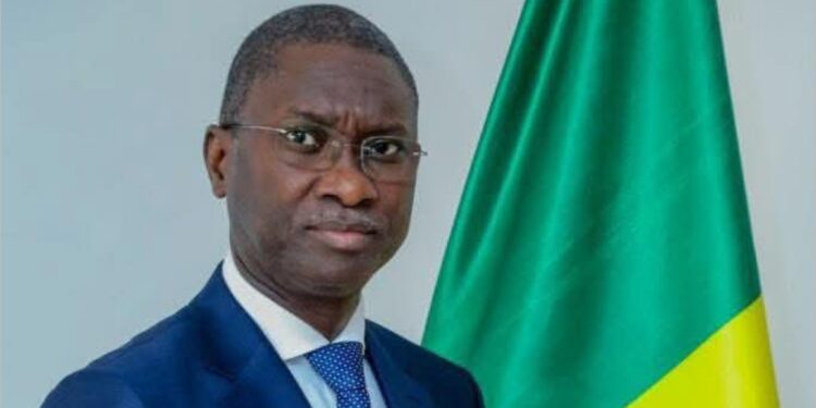 Haute Cour de justice : l’ancien ministre de la Justice, Ismaïla Madior Fall, rattrapé par une présumée affaire de corruption 1 InCollage 20250424 081153353
