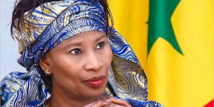 Décision du Conseil constitutionnel : « La justice n’est pas un jeu de Lambi Golo », tacle Aïssata Tall Sall 1 InCollage 20250424 093821878