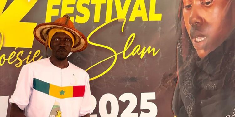 Le slameur Dieuwrine honoré au Festival de Poésie et de Slam de Kédougou 1 IMG 20250512 WA0150