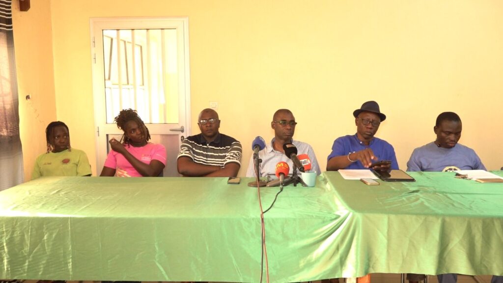 Casamance : face à l’exportation massive de cajou brut, les industries locales réclament des mesures urgentes pour éviter la paralysie 2 img 20250513 wa02455659417431094744280
