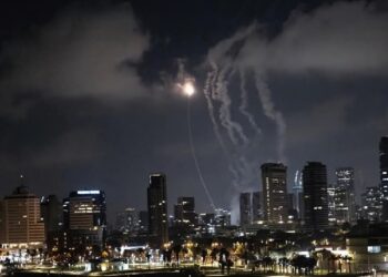 Israël confronté à une pénurie de missiles intercepteurs face aux frappes iraniennes, selon un responsable américain 2 FB IMG 1750240651552