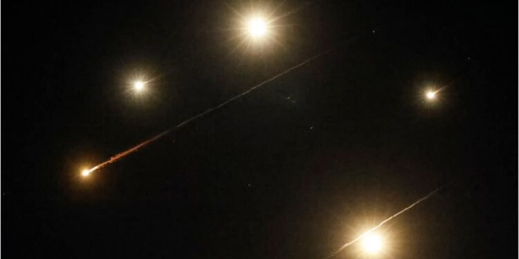 La stratégie nocturne de l'Iran : une guerre de l’ombre révélée 1 InCollage 20250616 155945281