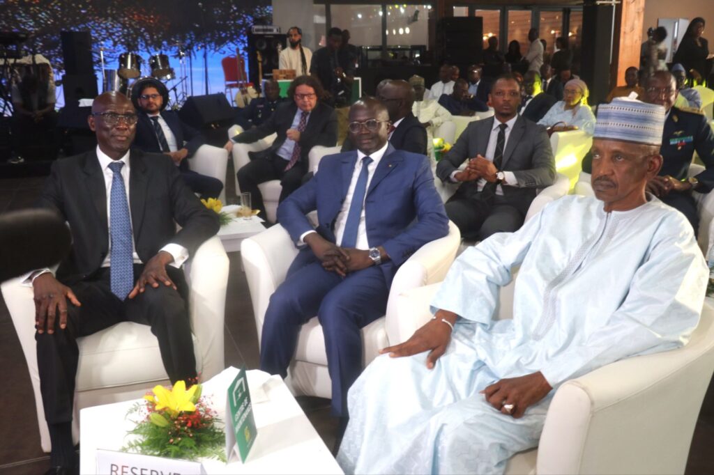 Le ministre des Infrastructures des Transports Terrestres et Ariens annonce la renaissance d’Air Sénégal après des années de turbulences 2 img 20250604 wa02256337745145412319572