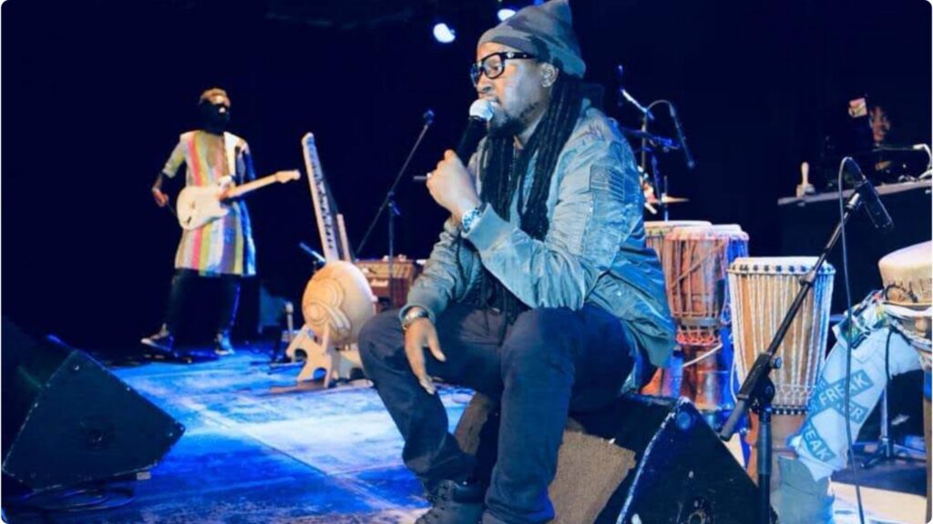 Fafady prépare son grand retour sur scène aux côtés de Tiken Jah Fakoly à Ziguinchor 2 incollage 20250621 1217511812929286624521704559