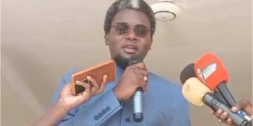 Kaffrine : le secrétaire d’État à l’urbanisme plaide pour un meilleur accès à l’eau et l’amélioration des routes en milieu rural 1 InCollage 20250705 173012369