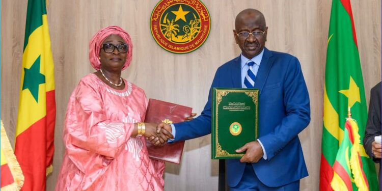 Sénégal : une carte de séjour désormais exigée pour les Mauritaniens 1 InCollage 20250726 083359585