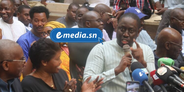 L’APR monte au front : fausse rumeur à Paris, hold-up électoral à Dakar et rapport du FMI contesté 1 InCollage 20250828 210743618