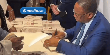 Présentation du livre L’Afrique au cœur : Macky Sall mise sur un panafricanisme d’action 10 20250925 083259 0000