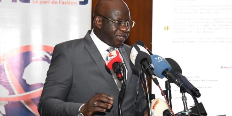 Mbagnick Diop placé en garde à vue après une longue audition à la DIC<br> 1 FB IMG 1758011185621