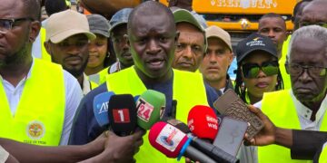 Le maire de Thiès engage la réfection de 13 km de routes dégradées pour 500 millions FCFA 8 IMG 20250925 WA0082