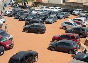 Dakar : le Gouverneur annonce le retrait des véhicules abandonnés et épaves de la voie publique 2 FB IMG 1761651045747