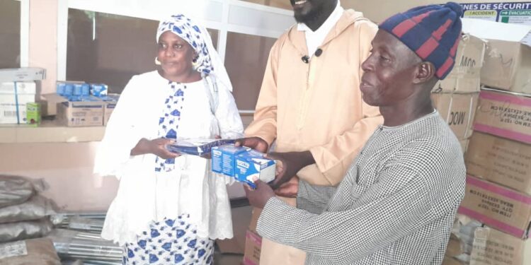 Sinthiou Malem : Plus de 9 millions F CFA alloués aux fournitures scolaires 1 IMG 20251023 WA0135